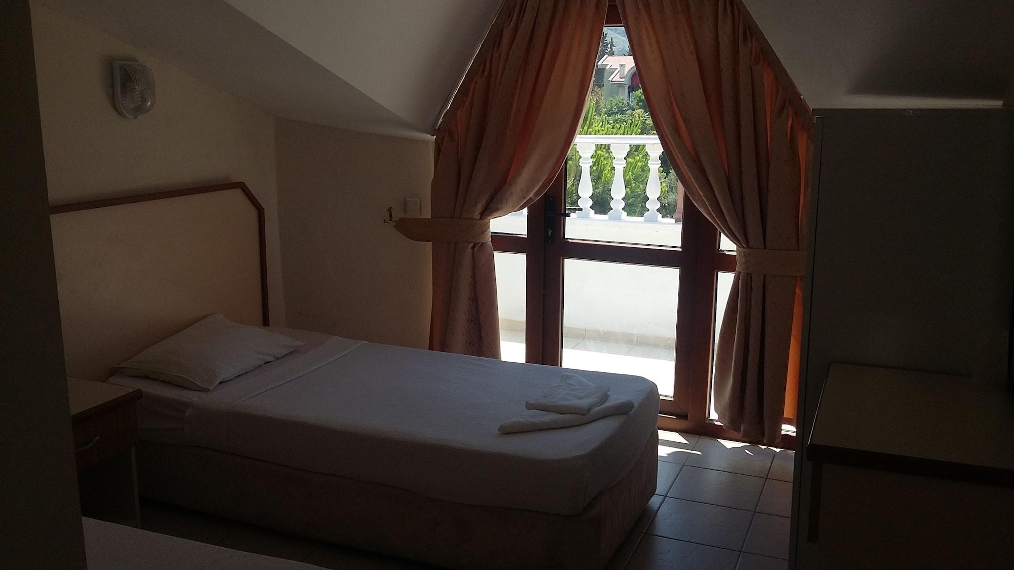 Unver Hotel Marmaris Extérieur photo