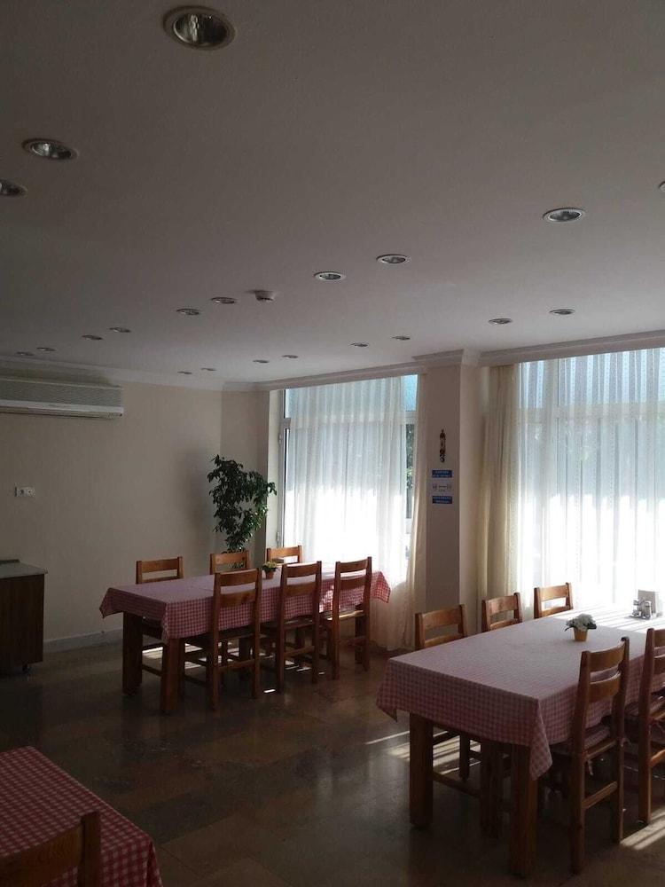Unver Hotel Marmaris Extérieur photo