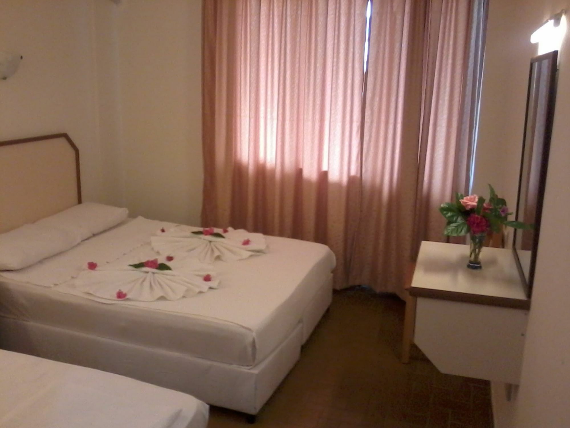 Unver Hotel Marmaris Extérieur photo